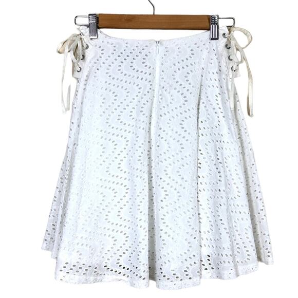 Express White Cotton Eyelet Lace Up A-line Mini Skirt Size 0 - Picture 5 of 7